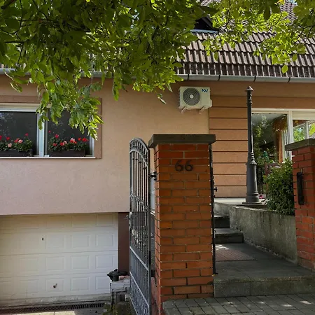 Siofoki Nyaralohaz * شيوفوك