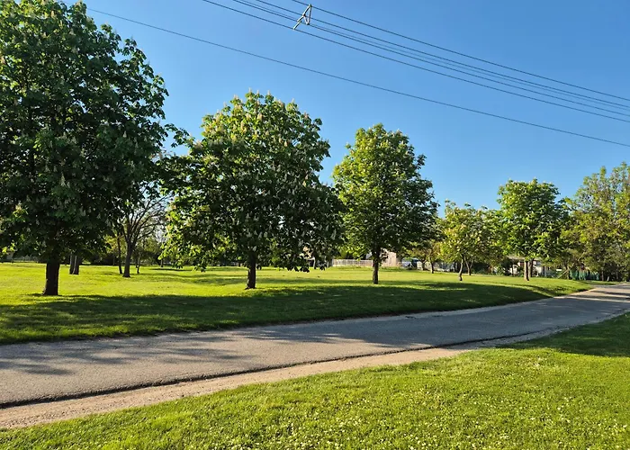 度假居 Siofoki Nyaralohaz 希欧福克